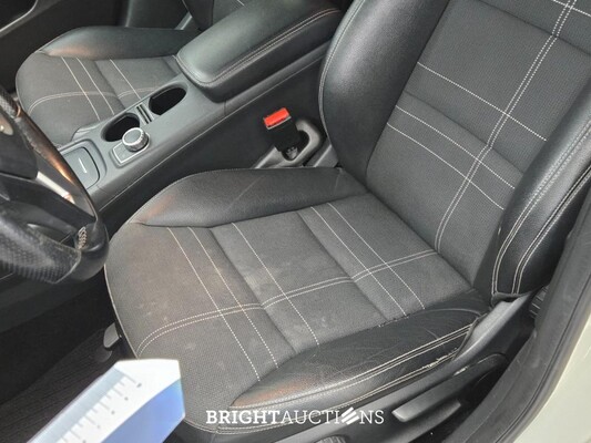 Mercedes-Benz A180 Ambition 122pk 2013 A-klasse, L-486-DL