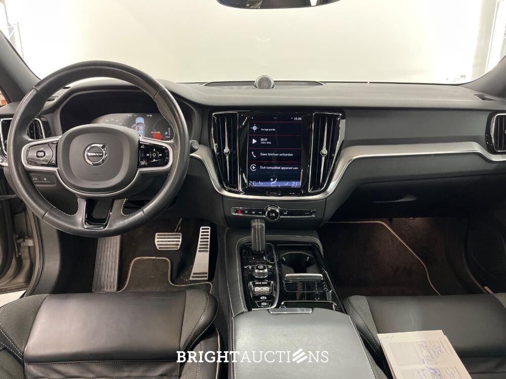 Volvo V60 T8 Recharge R-Design 2.0 AWD 405pk 2021 (Origineel-NL), K-183-JP