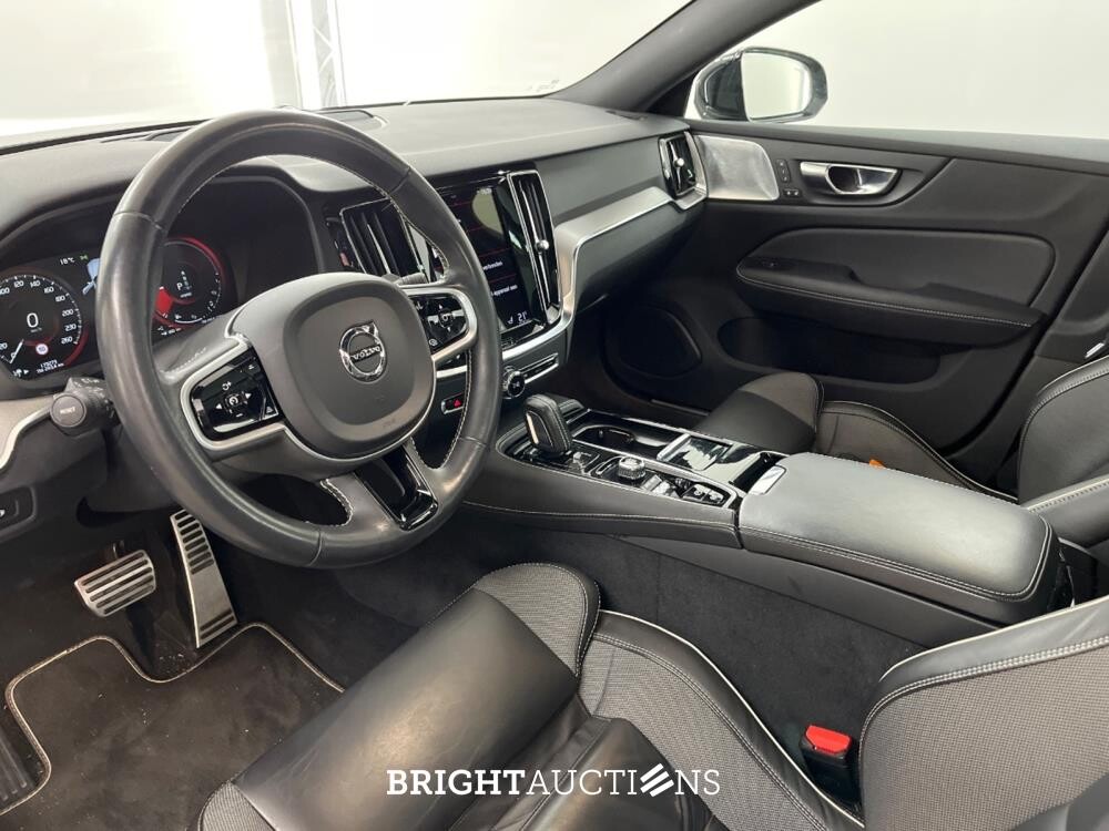 Volvo V60 T8 Recharge R-Design 2.0 AWD 405pk 2021 (Origineel-NL), K-183-JP