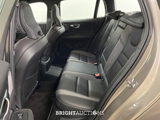 Volvo V60 T8 Recharge R-Design 2.0 AWD 405pk 2021 (Origineel-NL), K-183-JP