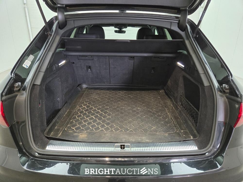 Audi A4 Avant 35 S edition Competition TFSI 150pk 2021 (Origineel-NL), K-175-XS