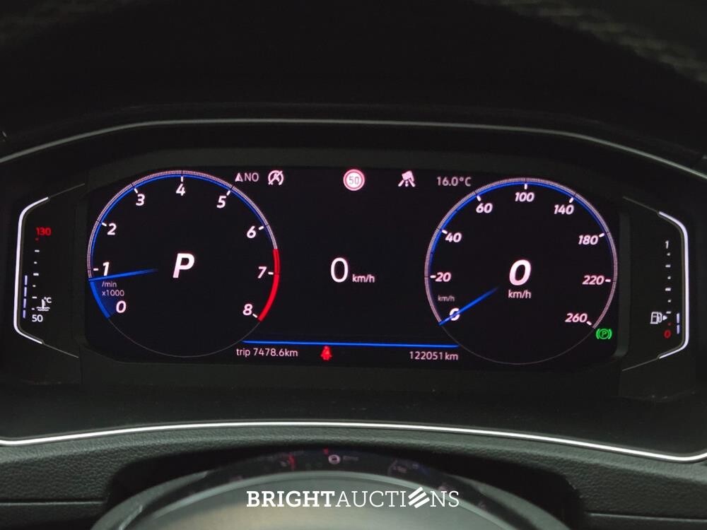 Volkswagen T-Roc 4Motion Sport 2.0 TSI 190pk 2019, T-682-RB