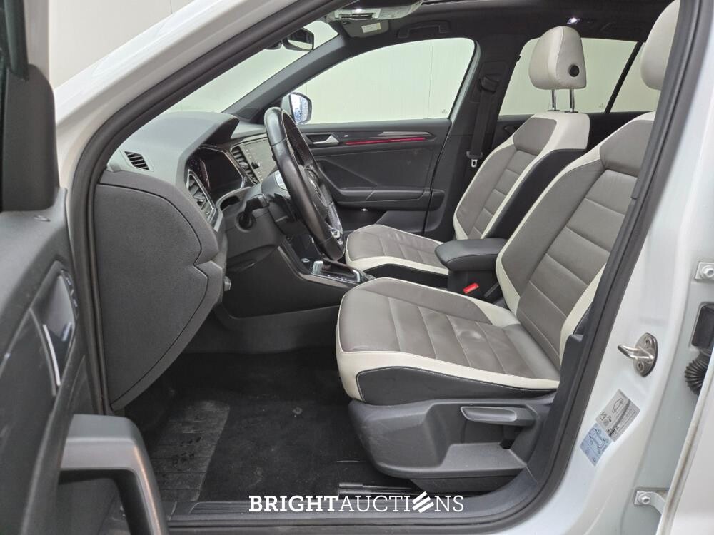 Volkswagen T-Roc 4Motion Sport 2.0 TSI 190pk 2019, T-682-RB