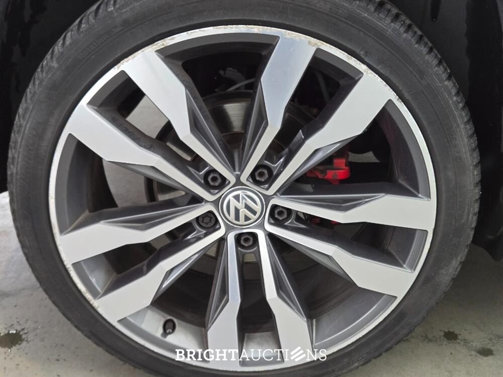 Volkswagen T-Roc 4Motion Sport 2.0 TSI 190pk 2019, T-682-RB