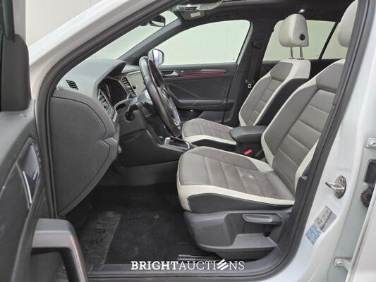 Volkswagen T-Roc 4Motion Sport 2.0 TSI 190pk 2019, T-682-RB
