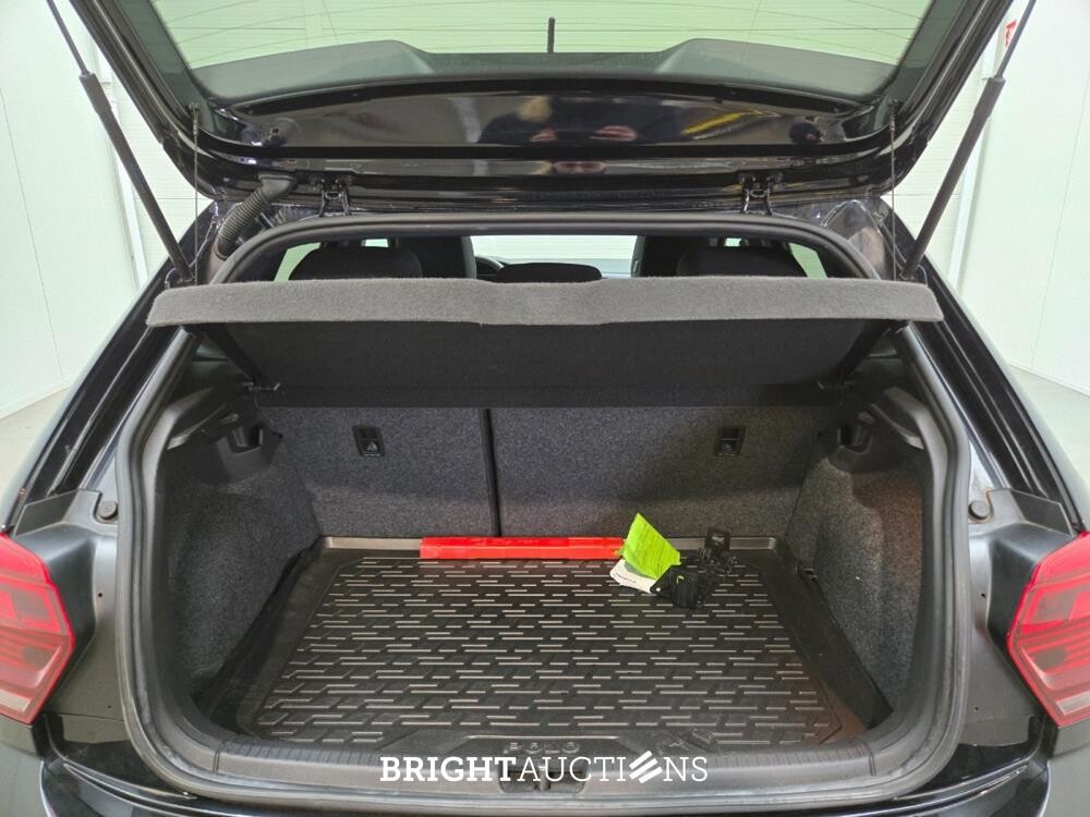 Volkswagen Polo Highline Business R 1.0 TSI 95pk 2020 (Origineel-NL), J-633-FX