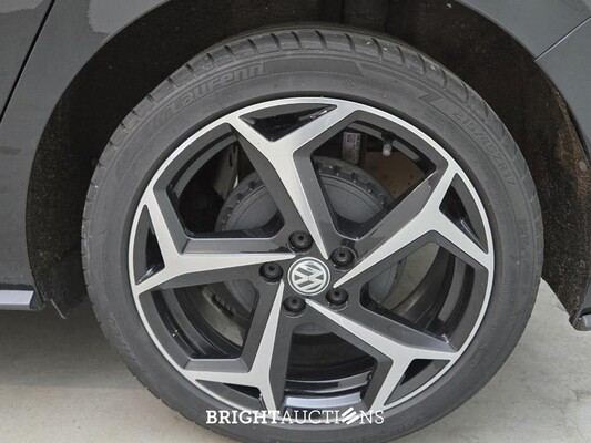 Volkswagen Polo Highline Business R 1.0 TSI 95pk 2020 (Origineel-NL), J-633-FX