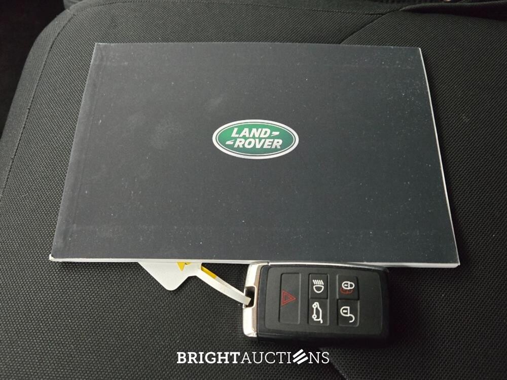 Land Rover Defender D200 110 MHEV 3.0 200pk 2021 (Origineel-NL), VKJ-71-S