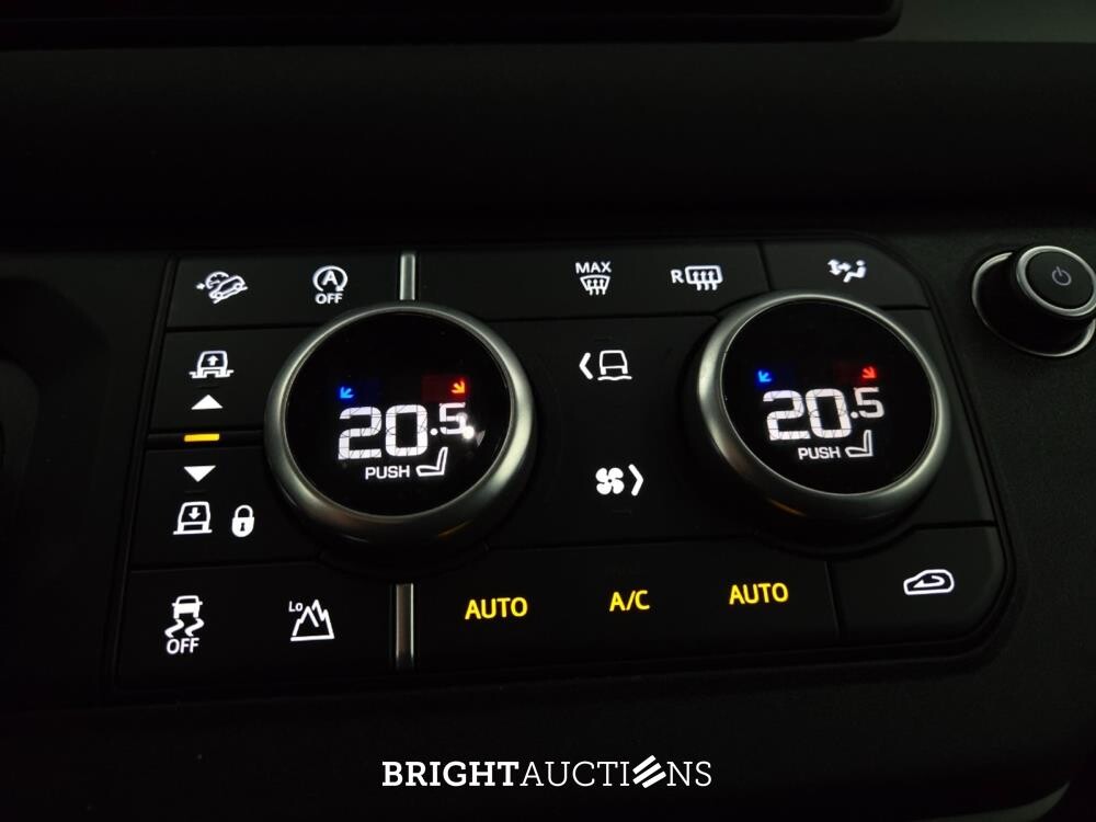Land Rover Defender D200 110 MHEV 3.0 200pk 2021 (Origineel-NL), VKJ-71-S