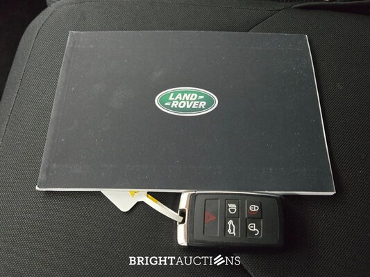 Land Rover Defender D200 110 MHEV 3.0 200pk 2021 (Origineel-NL), VKJ-71-S