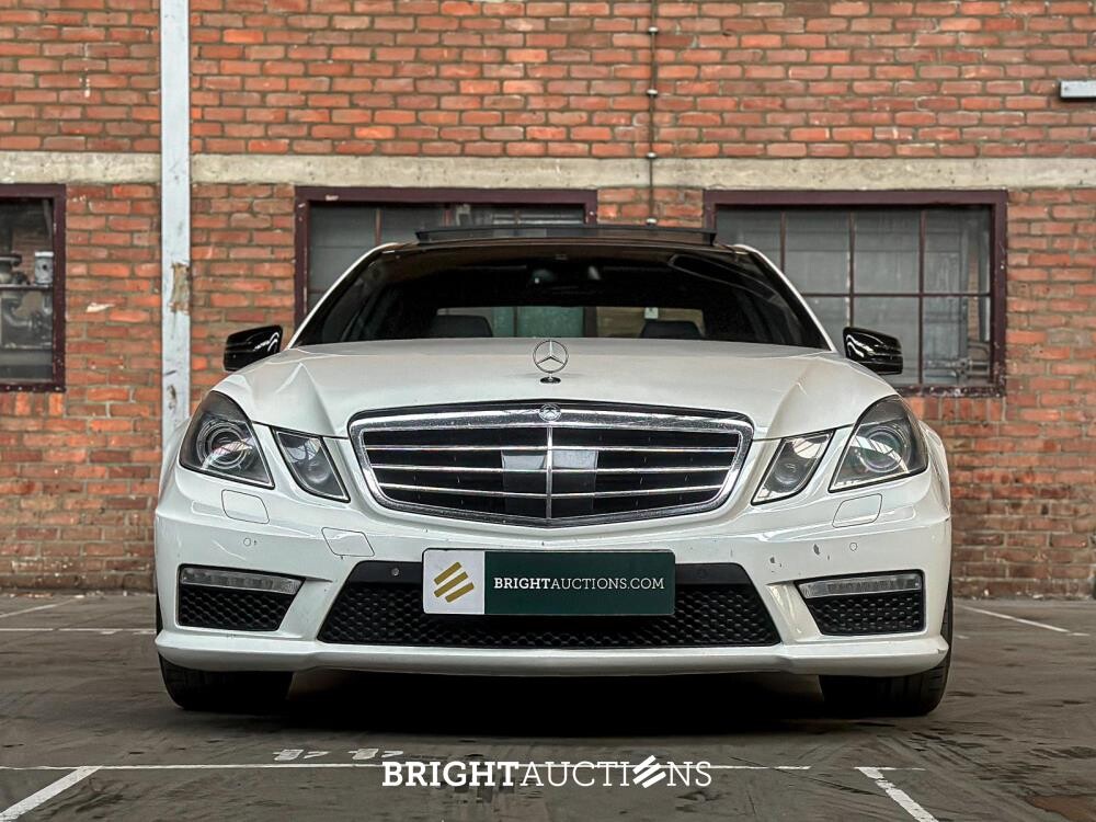 NO RESERVE: Mercedes-Benz E63 AMG 6.2 V8 -CARBON- 525pk 2010 (Origineel-NL) E-Klasse, 47-LKB-6
 