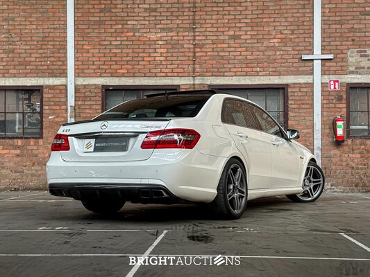 NO RESERVE: Mercedes-Benz E63 AMG 6.2 V8 -CARBON- 525pk 2010 (Origineel-NL) E-Klasse, 47-LKB-6
 