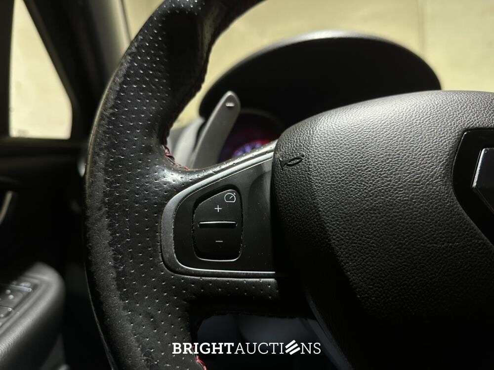 Renault Clio 1.6 R.S. Trophy 220pk 2015, K-787-PD