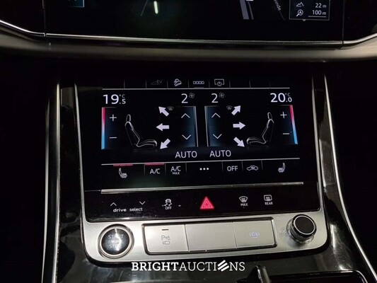 Audi Q7 55 E Q Pro L S TFSI 476pk 2021 (Origineel-NL), K-162-JJ