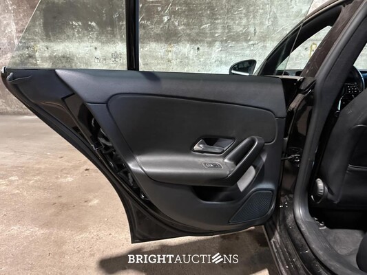 Mercedes-Benz CLA200 Shooting Brake Business Solution CLA-klasse 163pk 2021 (Origineel-NL+1e eigenaar), K-870-ZK
