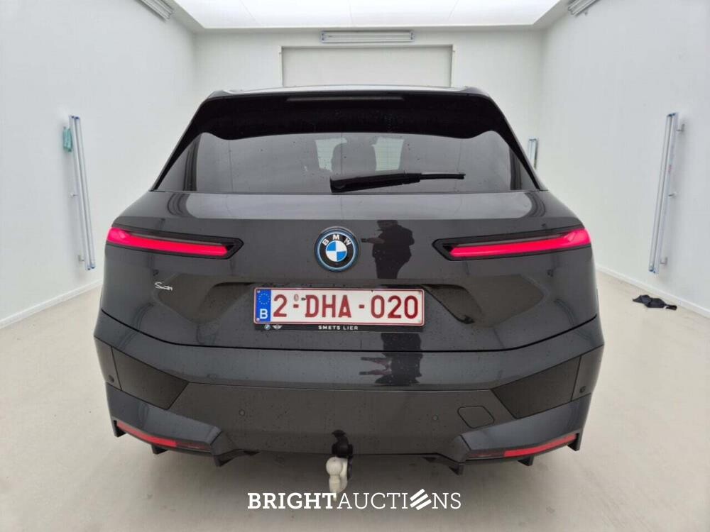 BMW iX xDrive40 272pk 2023, 2DHA020