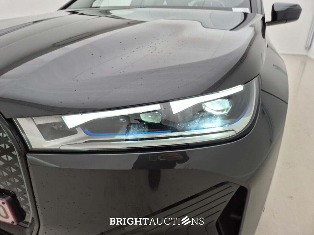 BMW iX xDrive40 272pk 2023, 2DHA020