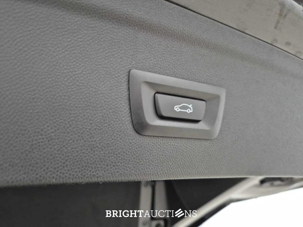 BMW iX xDrive40 272pk 2023, 2DHA020