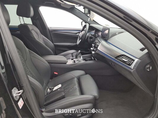 BMW 530e Touring M Sport 184pk 2023 5-Serie, 2DQH529