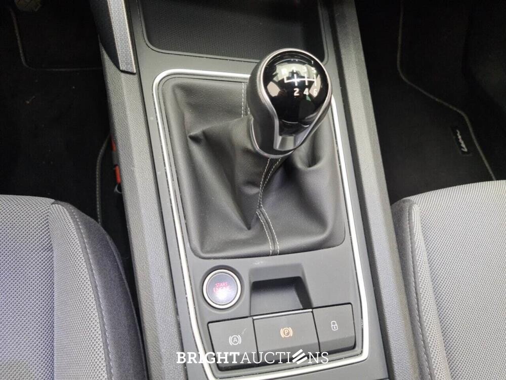 SEAT Leon ST Business Intense 1.0 TSI 110pk 2022 (Origineel-NL), R-984-DH