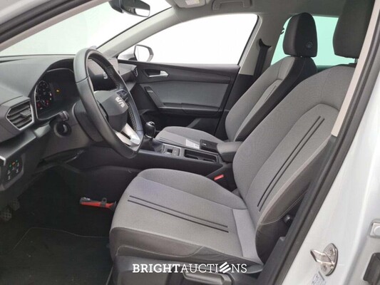 SEAT Leon ST Business Intense 1.0 TSI 110pk 2022 (Origineel-NL), R-984-DH
