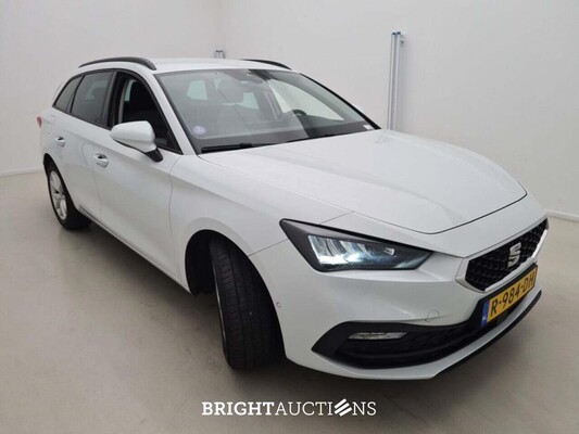 SEAT Leon ST Business Intense 1.0 TSI 110pk 2022 (Origineel-NL), R-984-DH