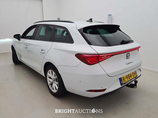 SEAT Leon ST Business Intense 1.0 TSI 110pk 2022 (Origineel-NL), R-984-DH
