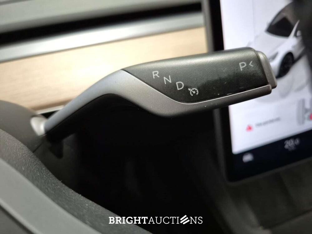 Tesla Model Y Long Range AWD 75 kWh 351pk 2023 (Origineel-NL), T-610-DJ