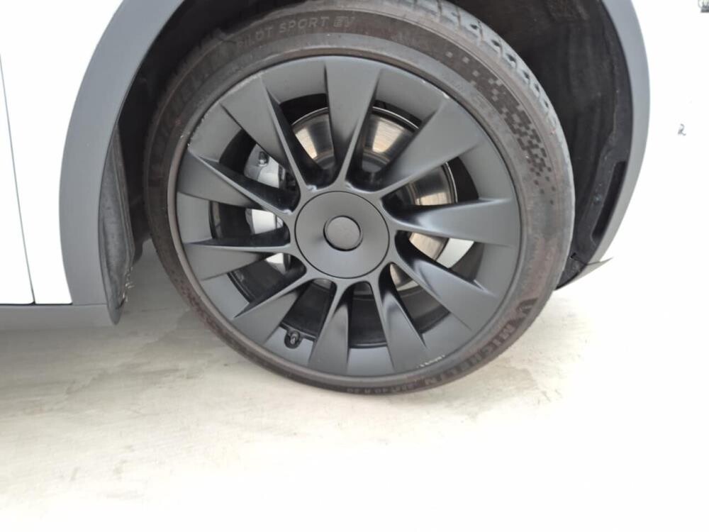 Tesla Model Y Long Range AWD 75 kWh 351pk 2023 (Origineel-NL), T-610-DJ