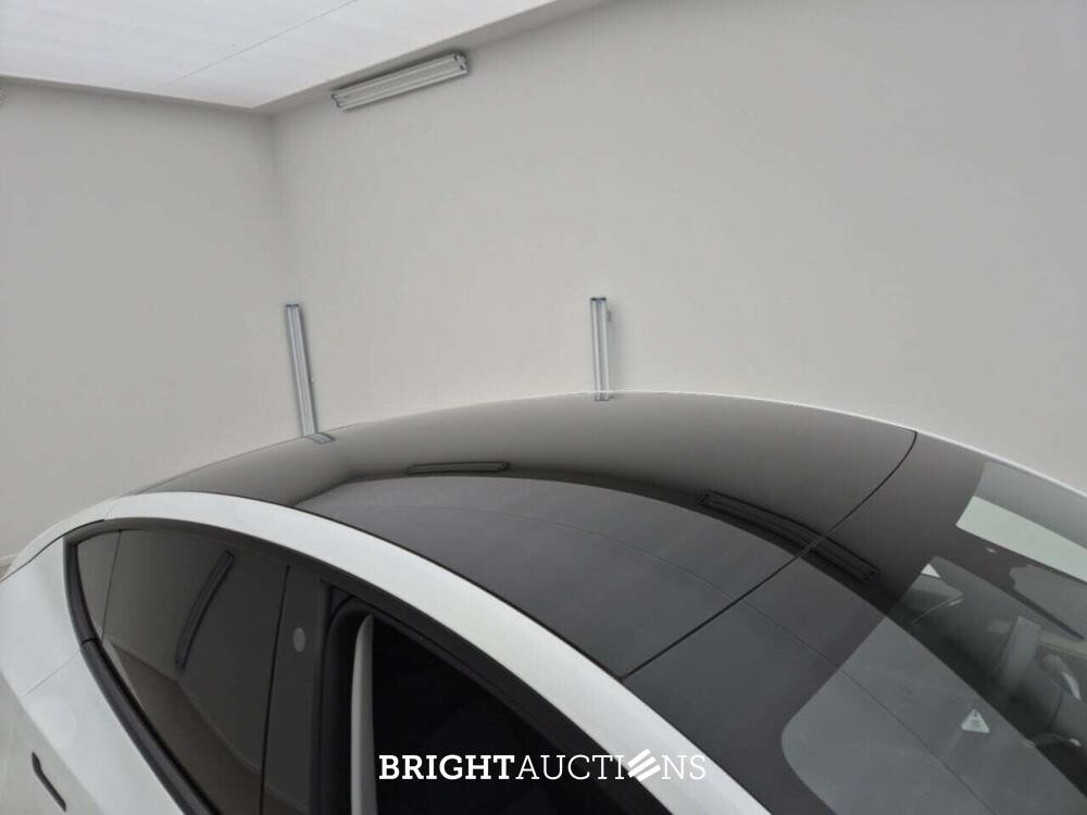 Tesla Model Y Long Range AWD 75 kWh 351pk 2023 (Origineel-NL), T-610-DJ