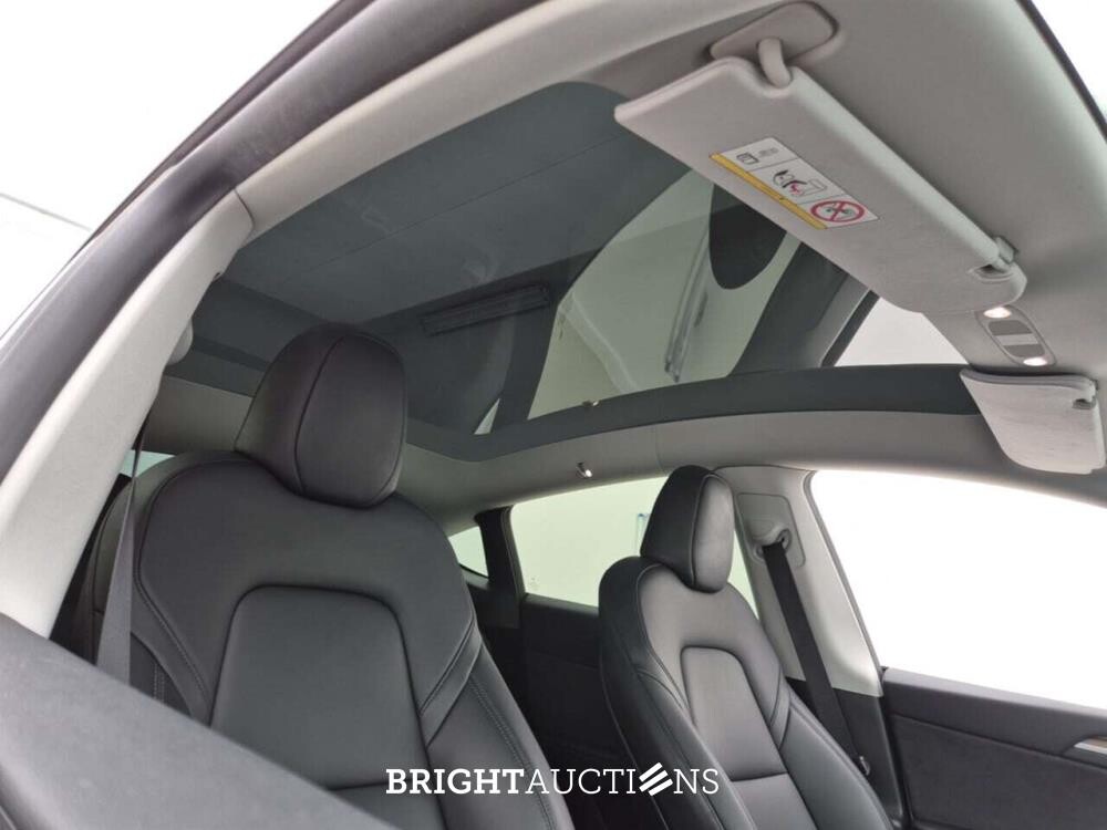 Tesla Model Y Long Range AWD 75 kWh 351pk 2023 (Origineel-NL), T-610-DJ