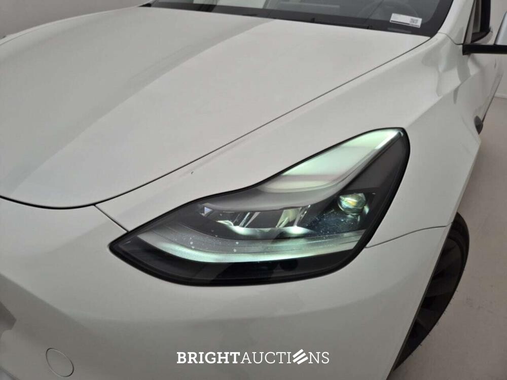Tesla Model Y Long Range AWD 75 kWh 351pk 2023 (Origineel-NL), T-610-DJ