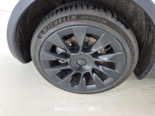 Tesla Model Y Long Range AWD 75 kWh 351pk 2023 (Origineel-NL), T-610-DJ