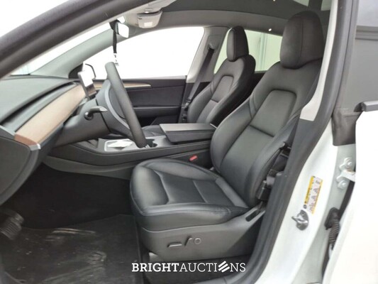 Tesla Model Y Long Range AWD 75 kWh 351pk 2023 (Origineel-NL), T-610-DJ