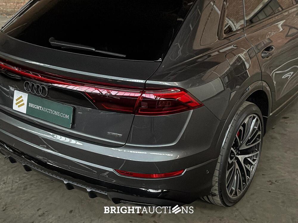Audi Q8 55 TFSIe Quattro 3.0 V6 S-Line -New- 394HP 2025 Plug-In Hybrid (Factory Warranty)