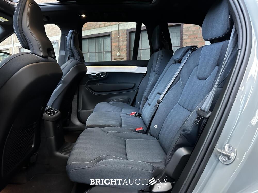 Volvo XC90 T8 AWD Plus Dark 457hp 2025 7-Personen (1.100 KM) Herstellergarantie

