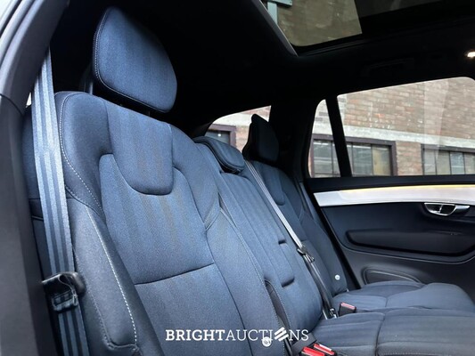 Volvo XC90 T8 AWD Plus Dark 457pk 2025 7-Persoons (1.100 KM) Fabrieksgarantie