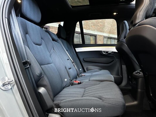 Volvo XC90 T8 AWD Plus Dark 457pk 2025 7-Persoons (1.100 KM) Fabrieksgarantie