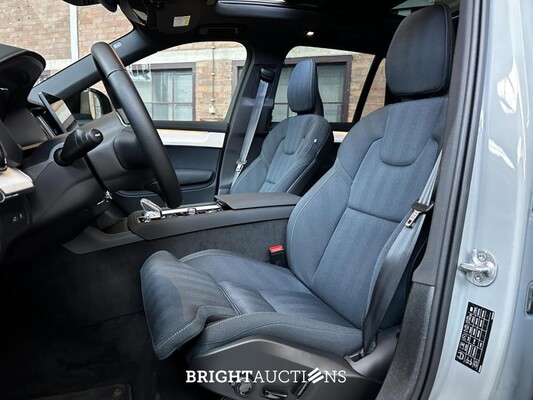 Volvo XC90 T8 AWD Plus Dark 457pk 2025 7-Persoons (1.100 KM) Fabrieksgarantie