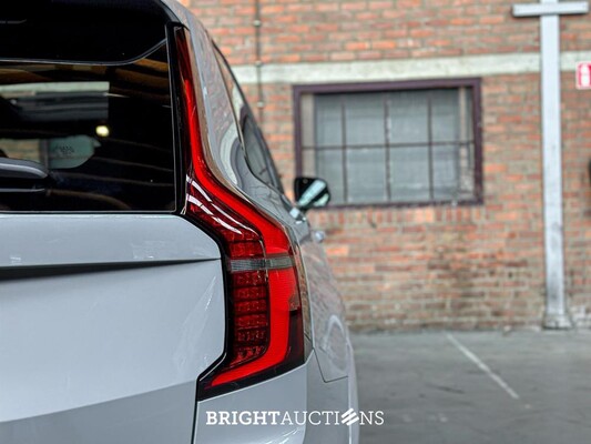 Volvo XC90 T8 AWD Plus Dark 457pk 2025 7-Persoons (1.100 KM) Fabrieksgarantie