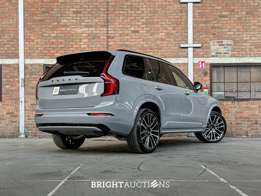 Volvo XC90 T8 AWD Plus Dark 457pk 2025 7-Persoons (1.100 KM) Fabrieksgarantie