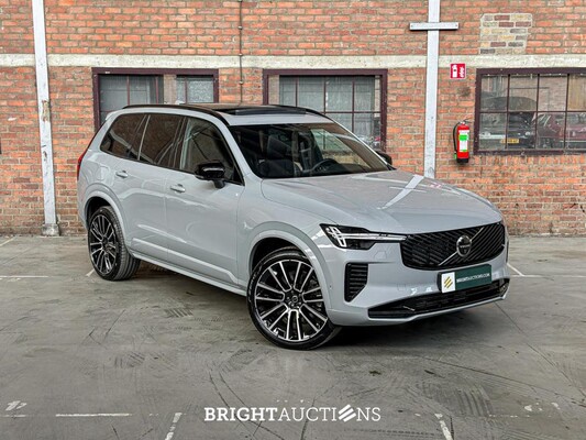 Volvo XC90 T8 AWD Plus Dark 457pk 2025 7-Persoons (1.100 KM) Fabrieksgarantie