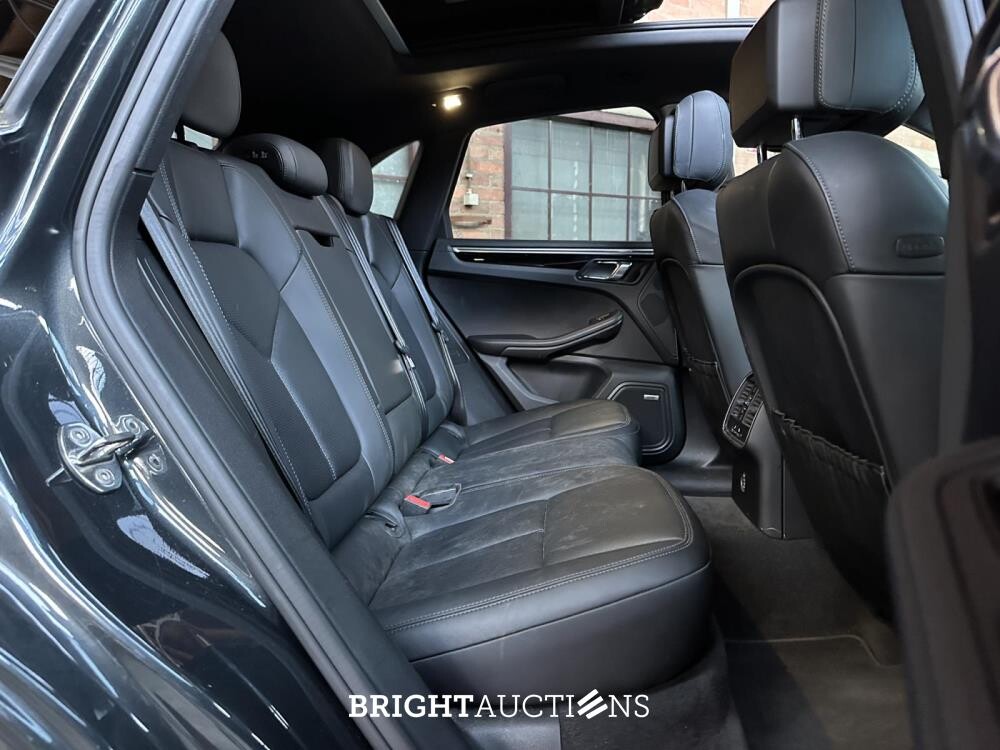Porsche Macan S 3.0 V6 354hp 2019 Sport-Chrono, R-426-XL