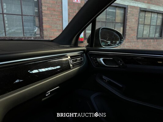 Porsche Macan S 3.0 V6 354pk 2019 Sport-Chrono, R-426-XL