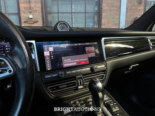 Porsche Macan S 3.0 V6 354pk 2019 Sport-Chrono, R-426-XL