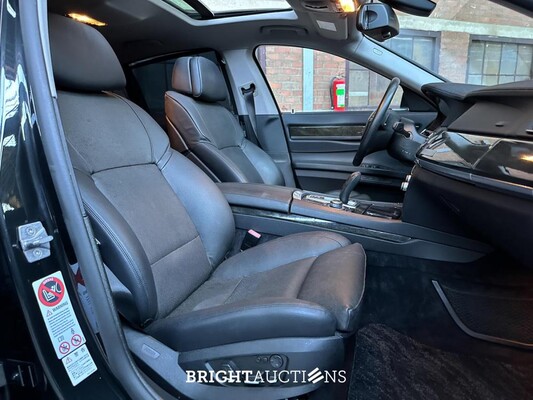 BMW ActiveHybrid7 F04 4.4 V8 7-serie 465pk 2011 -Youngtimer-