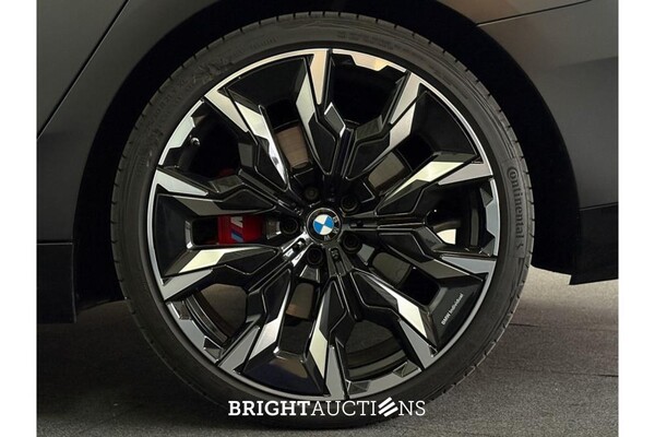 BMW 540d xDrive 285pk 2025 5-Serie, JFR-21-L