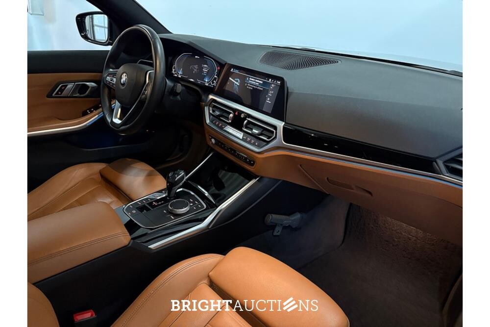 BMW 330e eDrive Edition 296pk 2021 (Origineel-NL) 3-Serie, K-704-JF