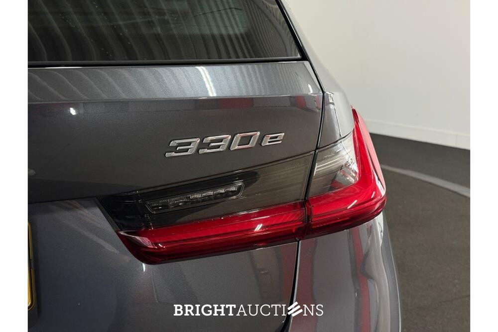 BMW 330e eDrive Edition 296pk 2021 (Origineel-NL) 3-Serie, K-704-JF