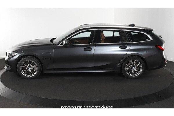 BMW 330e eDrive Edition 296pk 2021 (Origineel-NL) 3-Serie, K-704-JF